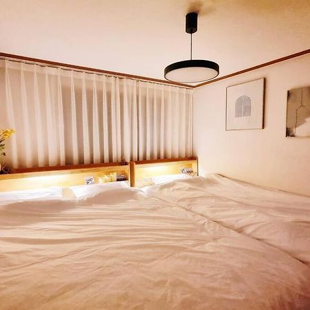 Апартаменты Hongik Hongdae Yeonnam Hoi-House Сеул Экстерьер фото